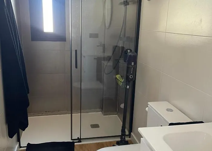 Apartman New In Downtown - 11 Nights Minimum